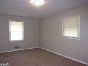 1451 Iron Gate Blvd in Jonesboro, GA - Building Photo - Building Photo