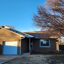 7512 E 17th St N in Wichita, KS - Building Photo