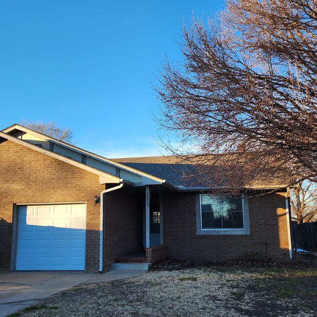 property at 7512 E 17th St N