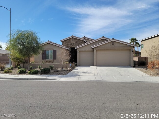 705 Sunrise Cliffs St in Henderson, NV - Building Photo - Building Photo