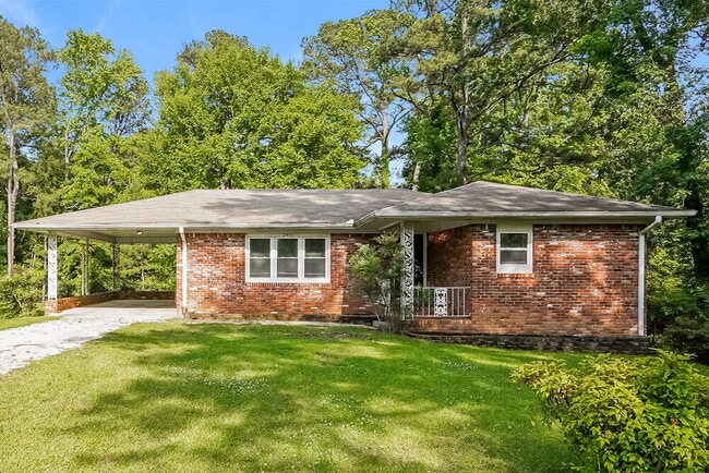 property at 2415 Rose Ln