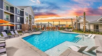 1000 Chatham Center S Dr, Unit A2 in Savannah, GA - Building Photo