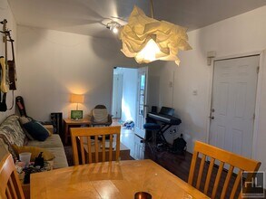 245 7th St-Unit -3 in Brooklyn, NY - Building Photo - Building Photo