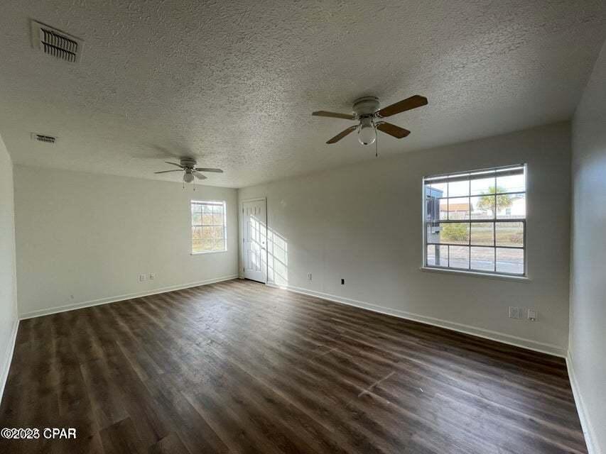 7714 FL-22 in Panama City, FL - Building Photo