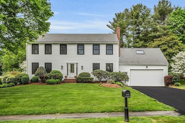 property at 8 Lantern Ln