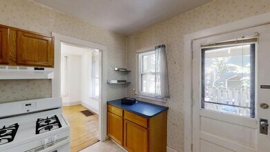 564 S Ashley St in Ann Arbor, MI - Building Photo - Building Photo