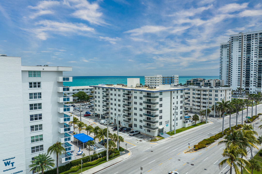 Hyde Park Towers in Hollywood, FL - Foto de edificio