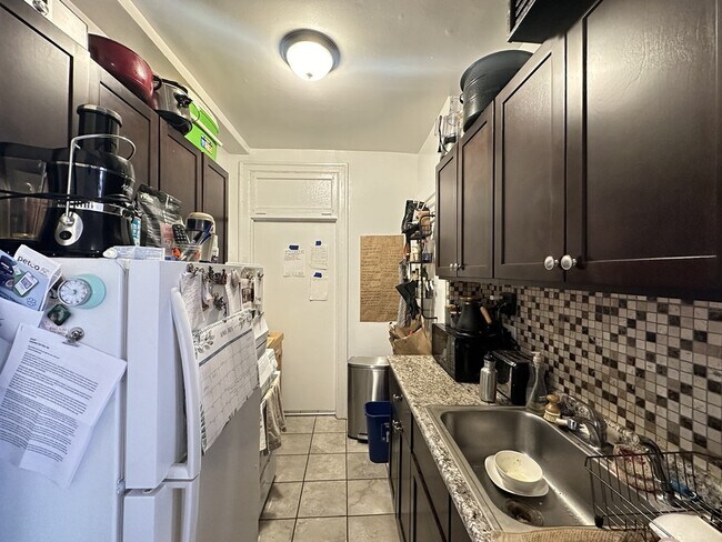 1371 W Estes Ave in Chicago, IL - Building Photo - Building Photo