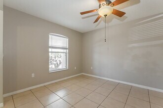 7909 Harbor Bend Cir, Unit 1460-102 in Orlando, FL - Foto de edificio - Building Photo