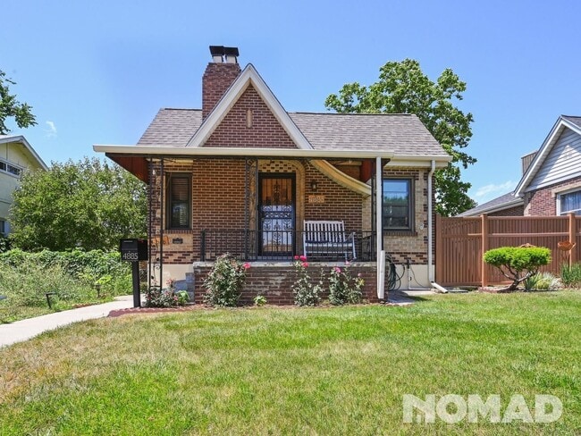 4885 Stuart St in Denver, CO - Foto de edificio - Building Photo