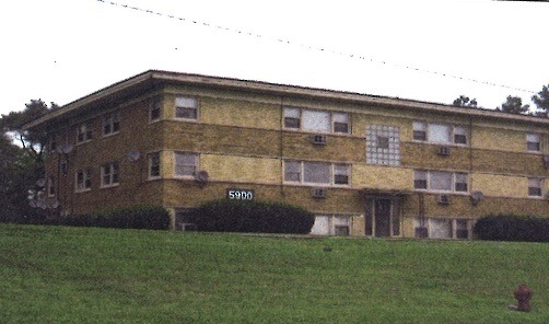 5900 Butterfield Rd in Berkeley, IL - Building Photo - Building Photo