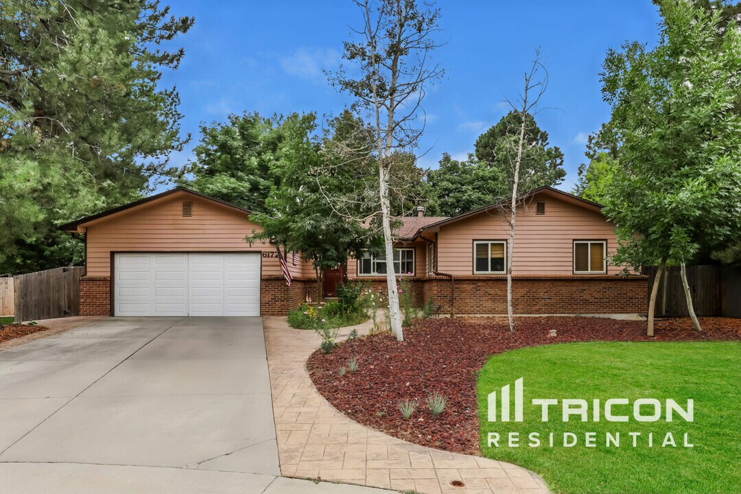 6172 S Marion Way in Centennial, CO - Building Photo