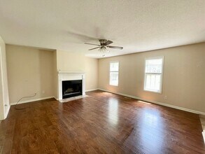 131 Woodland Dr in Lexington, SC - Building Photo - Building Photo