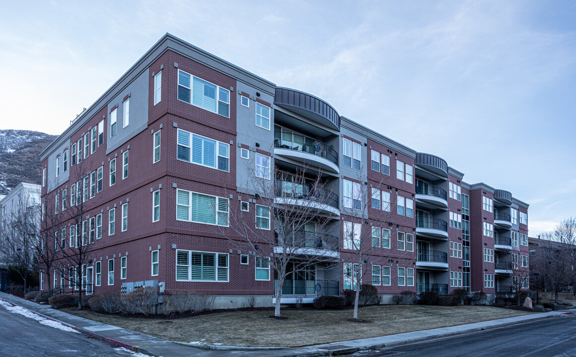 Presidential Villas in Salt Lake City, UT - Building Photo