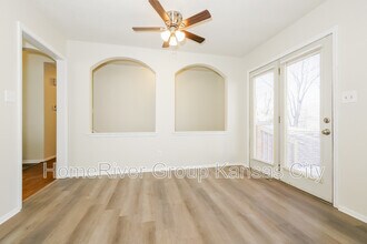 1604 N Glenview Ct in Independence, MO - Building Photo - Building Photo