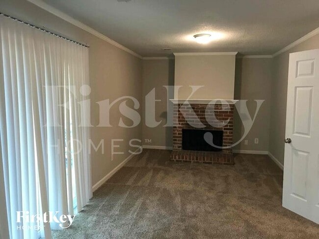 992 Rampart Pl in Stone Mountain, GA - Building Photo - Building Photo
