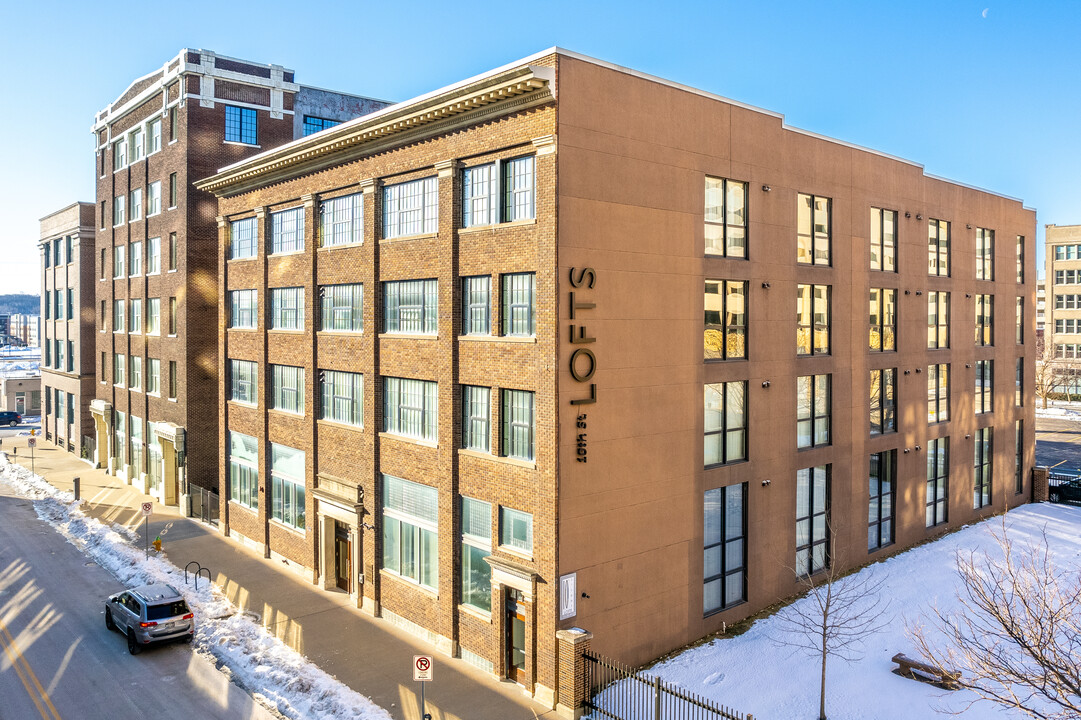 10th Street Lofts in Des Moines, IA - Foto de edificio