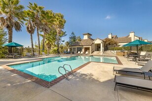 Carmel Summit in San Diego, CA - Building Photo