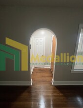 8536 S Elizabeth St in Chicago, IL - Building Photo - Building Photo