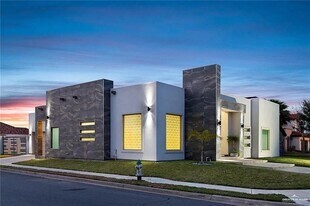 5112 W Expy 83 in McAllen, TX - Building Photo
