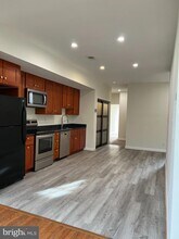 1362 Kenyon St NW-Unit -4 in Washington, DC - Building Photo - Building Photo