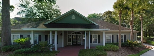 10000 SW 52nd Ave in Gainesville, FL - Foto de edificio - Building Photo