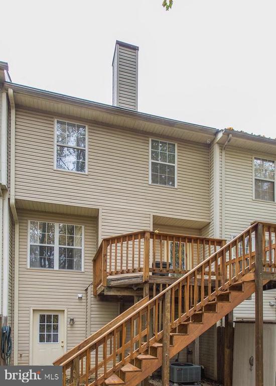 property at 307 Stafford Mews Ln