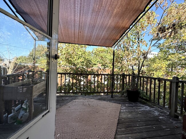 property at 2 Mead St