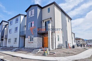1058 W 360 S in American Fork, UT - Building Photo