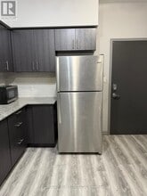 275 Larch St in Waterloo, ON - Building Photo - Building Photo