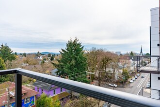 Zeal Lofts in Portland, OR - Foto de edificio - Interior Photo