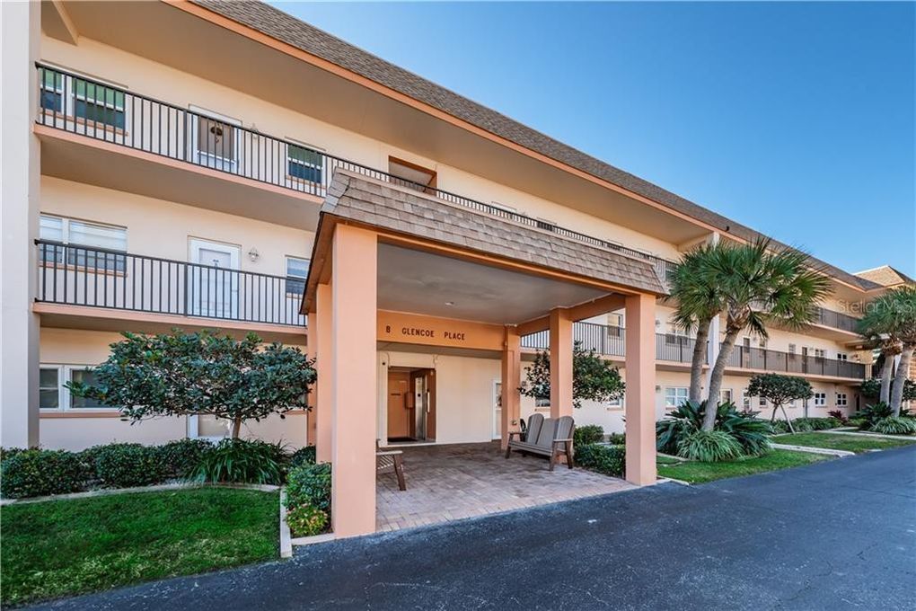 8 Glencoe Pl in Dunedin, FL - Foto de edificio