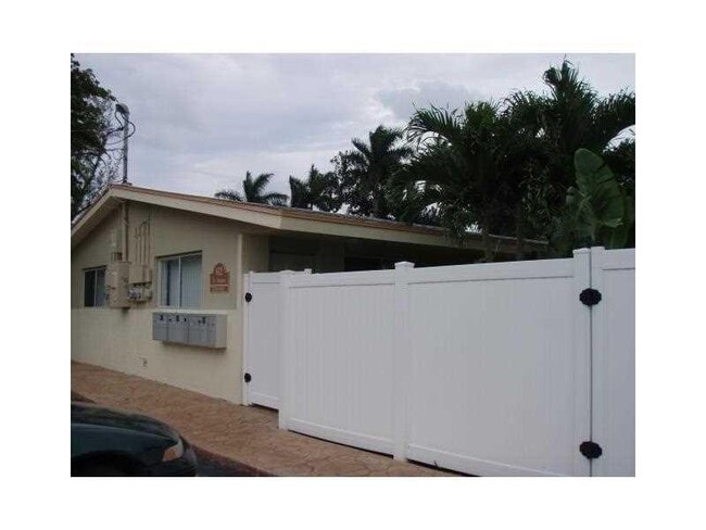 612 NE 29th Dr