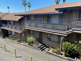 853-857 Glenway Dr in Inglewood, CA - Building Photo