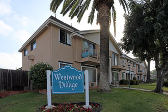 Westwood Village in La Mesa, CA - Building Photo - Building Photo