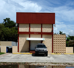 2212 SW 3rd Ave in Miami, FL - Building Photo - Building Photo