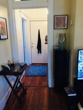 811 E Henry St in Savannah, GA - Foto de edificio - Building Photo