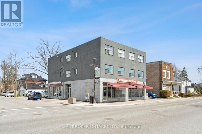 1 Elgin St N in Acton, ON - Building Photo - Building Photo