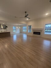 651 Four Winds Dr in Richmond, KY - Building Photo - Building Photo