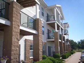 Homestead Village 55+ Senior Community in Chippewa Falls, WI - Foto de edificio - Building Photo