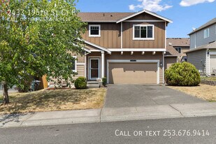 2433 195th St Ct E in Spanaway, WA - Building Photo