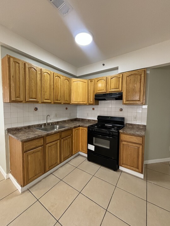 64 9th Ave in Newark, NJ - Building Photo