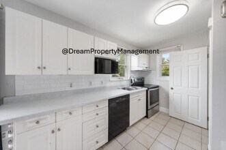 659 Rayburne Ave in Sarnia, ON - Building Photo - Building Photo