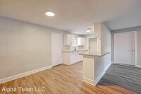 5102 Lyndhurst Dr photo'