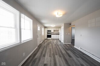 140 Maple Park Dr in Westfield, IN - Building Photo - Building Photo