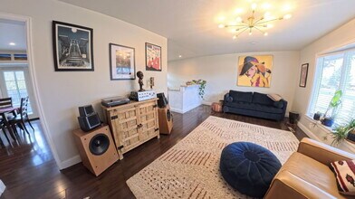 1013 Timber Ln in Fort Collins, CO - Building Photo - Building Photo