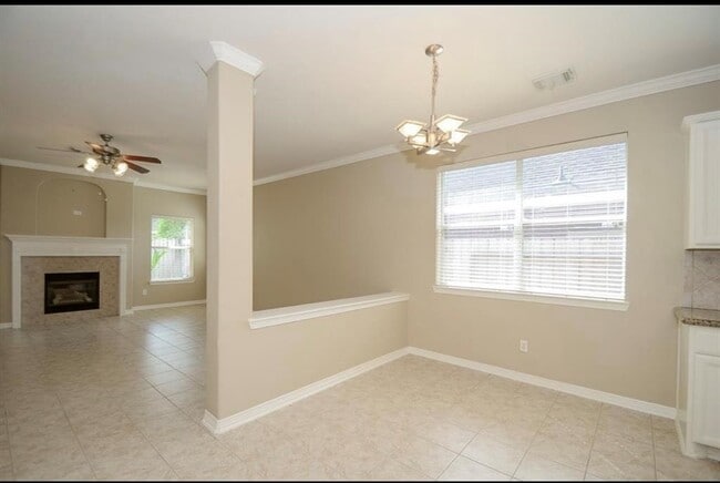 210 Riverway Bluff Ln