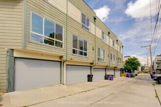 1921 Hooker St in Denver, CO - Building Photo - Building Photo