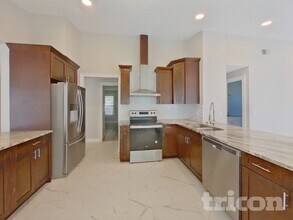 21521 Curlew Ct in Lutz, FL - Foto de edificio - Building Photo