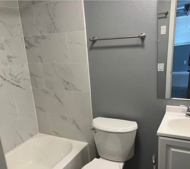 6640 Veterans Dr in New Port Richey, FL - Building Photo - Building Photo